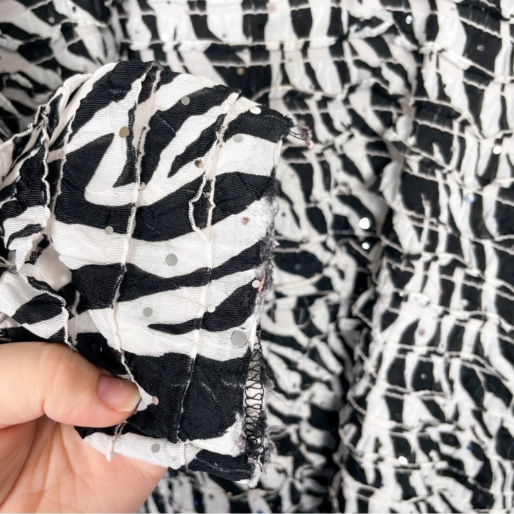 ELEMENTZ Sz. L sequined ruffle zebra stripe blouse w/ 3/4 sleeve | vibrant, ecc - Picture 6 of 8